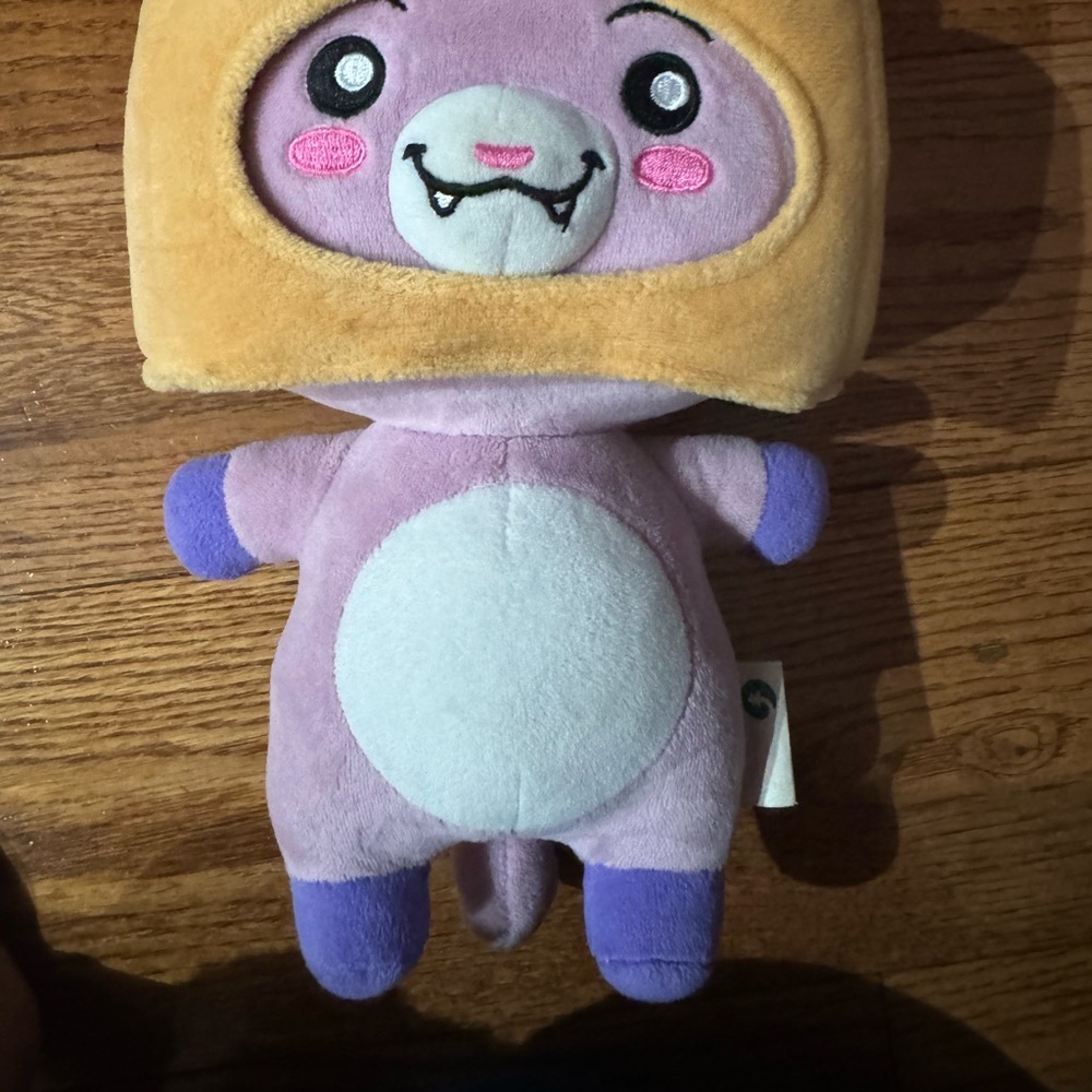 Foxy and Boxy plush toys from Lankybox